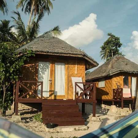 Simeulue Surflodges Lasikin المظهر الخارجي الصورة