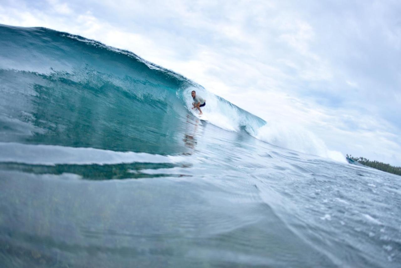 Simeulue Surflodges Lasikin المظهر الخارجي الصورة