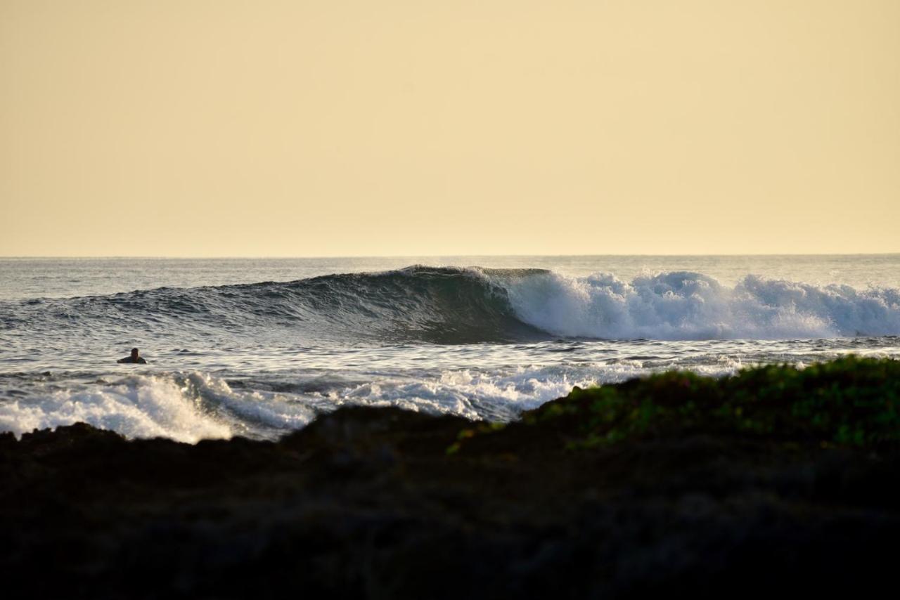 Simeulue Surflodges Lasikin المظهر الخارجي الصورة